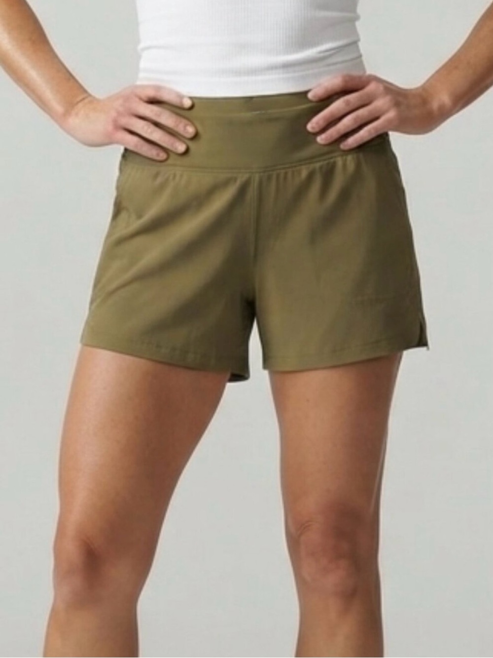 Mountain Hardwear Womens Olive Hiking Shorts Utility Outdoor Gorpcore Size L